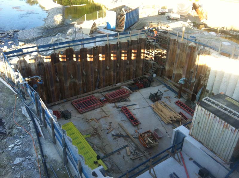 August 2013 Baugrube Betonarbeiten sued August 2013 Baugrube Betonarbeiten Sued