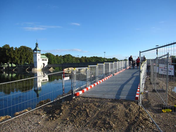 Baustelle Hochablass - Neue Bautreppe bzw. Rampe Baustelle Hochablass Neue Bautreppe Hochablasssteg